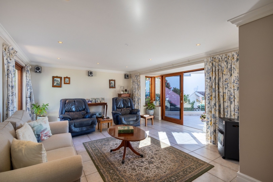 4 Bedroom Property for Sale in Lower Robberg Western Cape